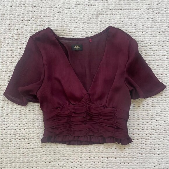 Seven Sister Purple Ruched V-Neck Cropped Going Out Shirt - Size XXS - Picture 1 of 5